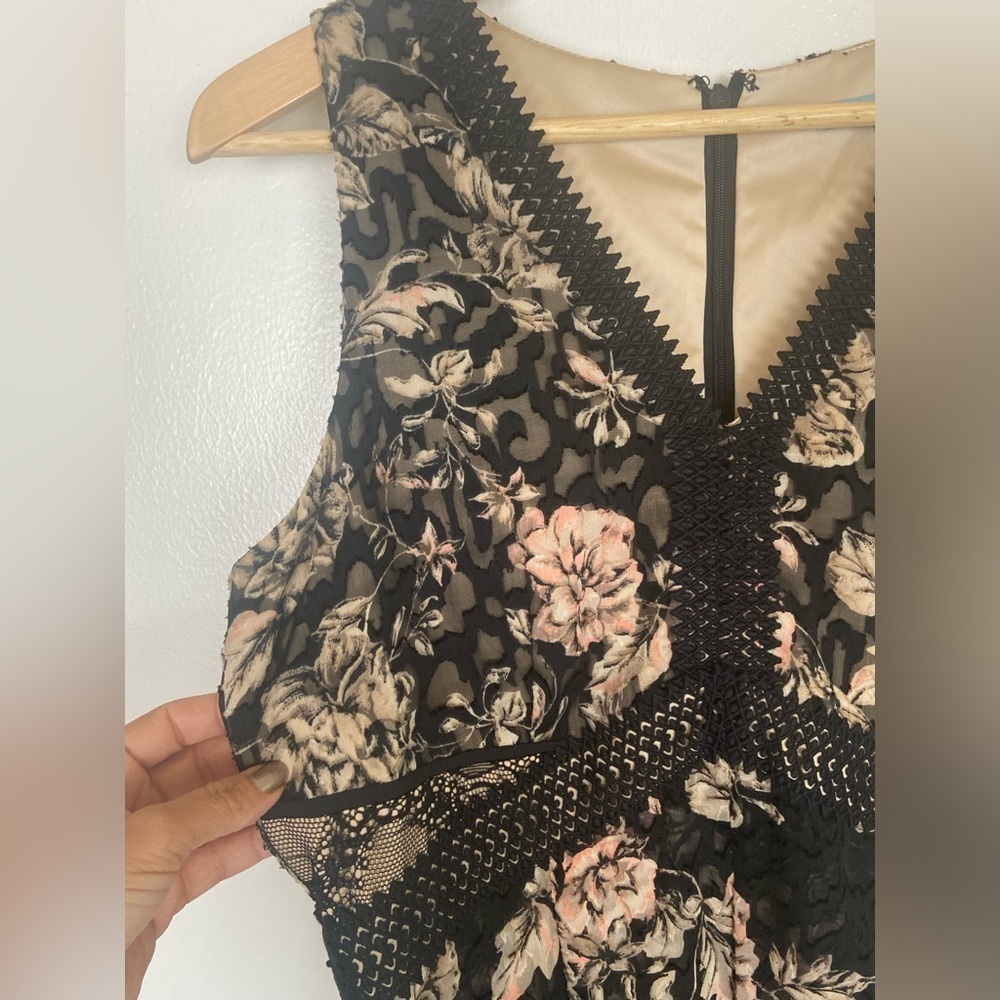 Antonio Melani Jacquard Floral Dress Size 8 Sheer Chiffon High Low Black & Pink - Picture 9 of 16